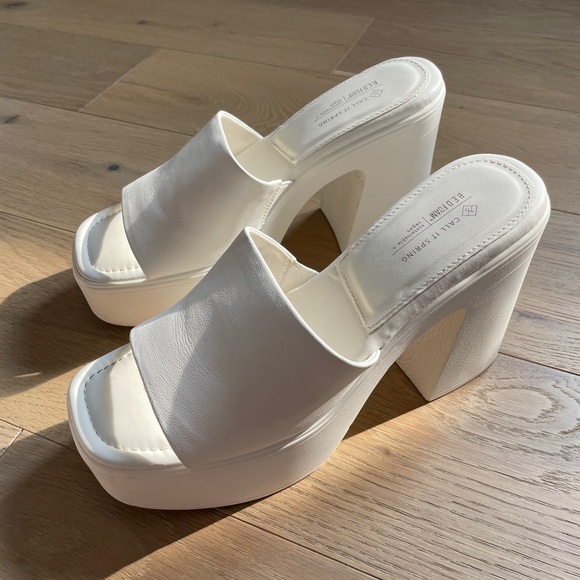 White platform sandals - Picture 3 of 5